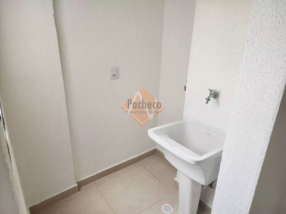 Apartamento à venda com 2 quartos, 38m² - Foto 4