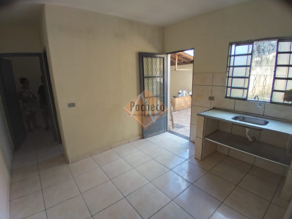 Casa à venda com 6 quartos, 155m² - Foto 16