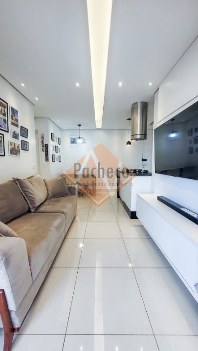 Apartamento à venda com 2 quartos, 69m² - Foto 2