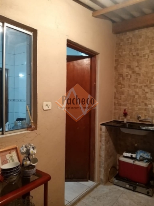 Casa à venda com 5 quartos, 108m² - Foto 4