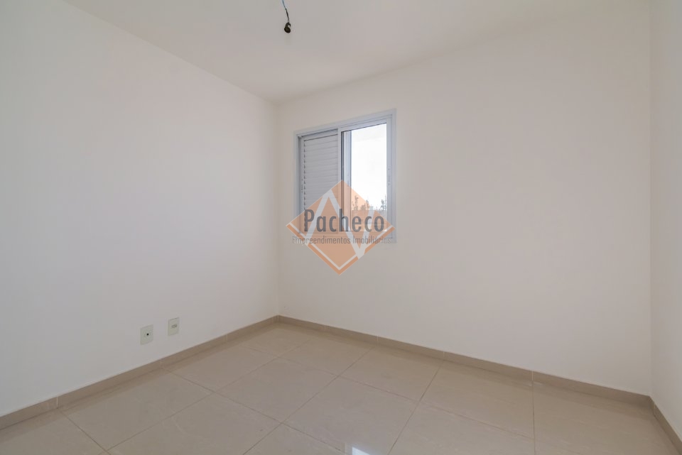 Apartamento à venda com 2 quartos, 68m² - Foto 5