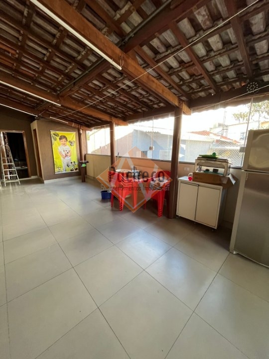 Casa à venda com 4 quartos, 400m² - Foto 5