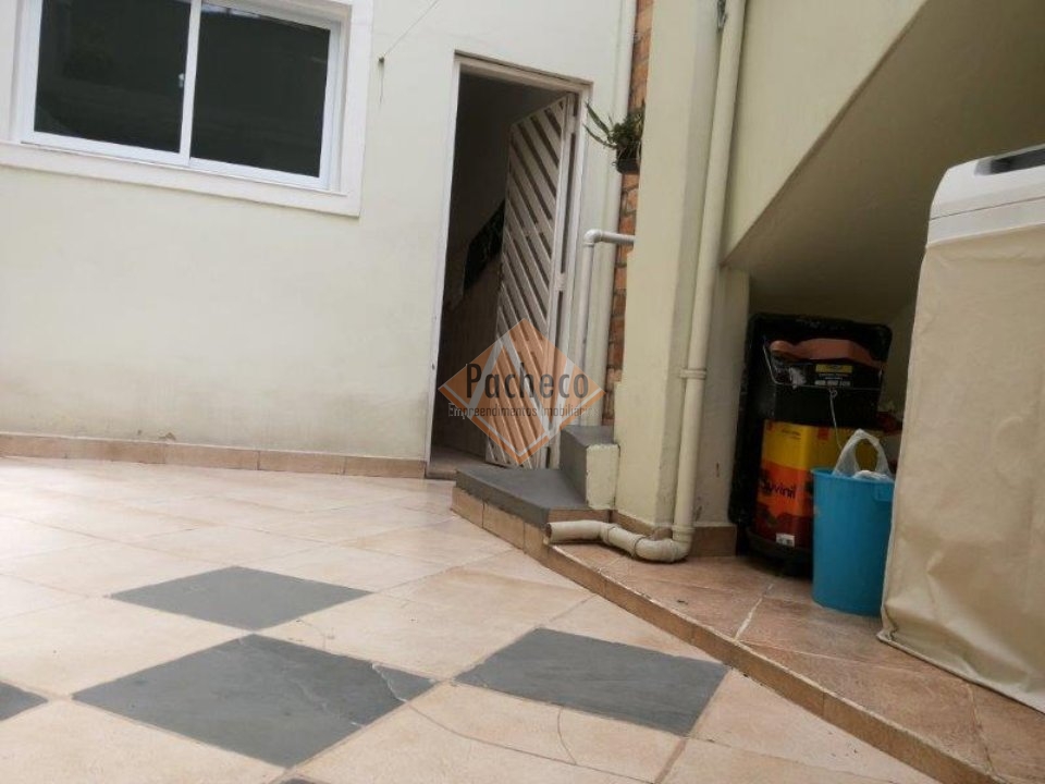 Sobrado à venda e aluguel com 3 quartos, 150m² - Foto 5