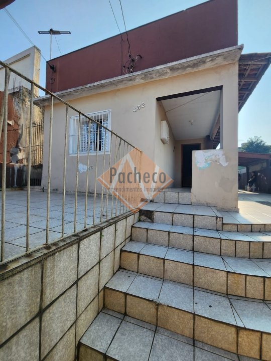 Casa à venda com 3 quartos, 100m² - Foto 2