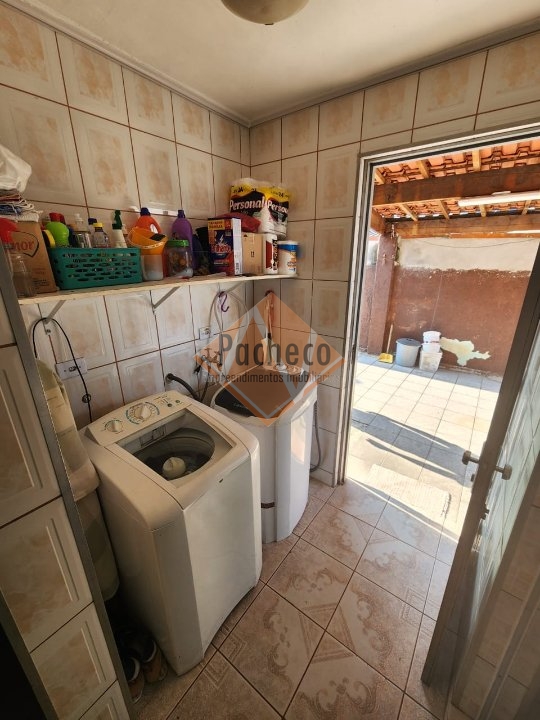 Casa à venda com 3 quartos, 100m² - Foto 28