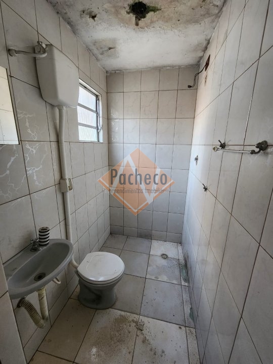 Casa à venda com 3 quartos, 100m² - Foto 8