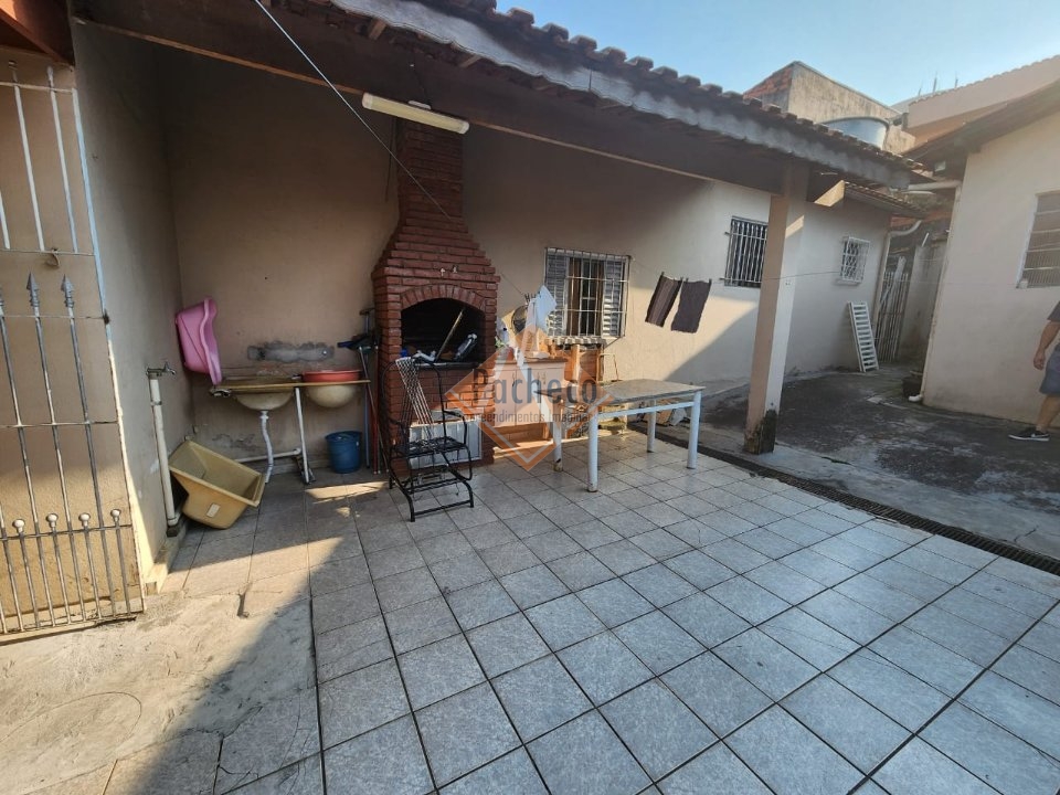 Casa à venda com 3 quartos, 100m² - Foto 11