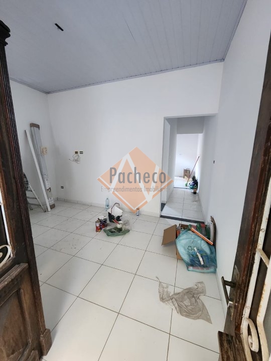 Casa à venda com 2 quartos, 40m² - Foto 4