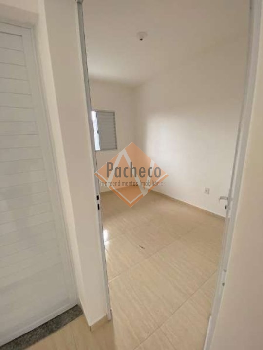 Apartamento à venda com 2 quartos, 42m² - Foto 4