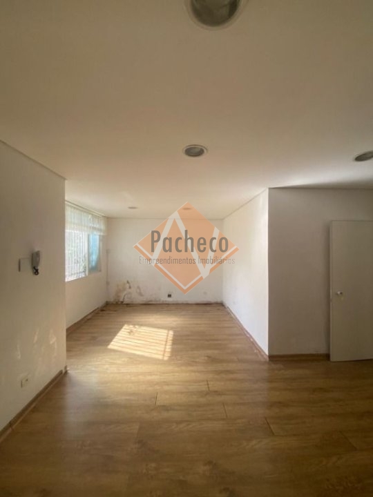 Casa à venda com 3 quartos, 225m² - Foto 11