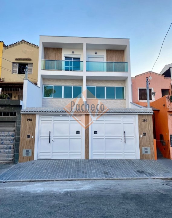 Sobrado à venda com 3 quartos, 240m² - Foto 1