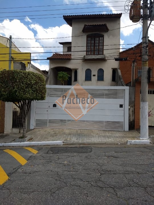 Sobrado à venda com 2 quartos, 150m² - Foto 1