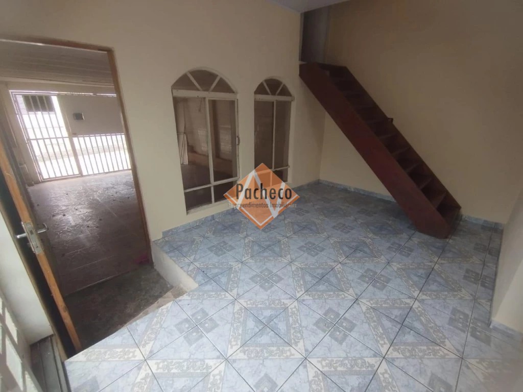 Casa, 6 quartos, 220 m² - Foto 2