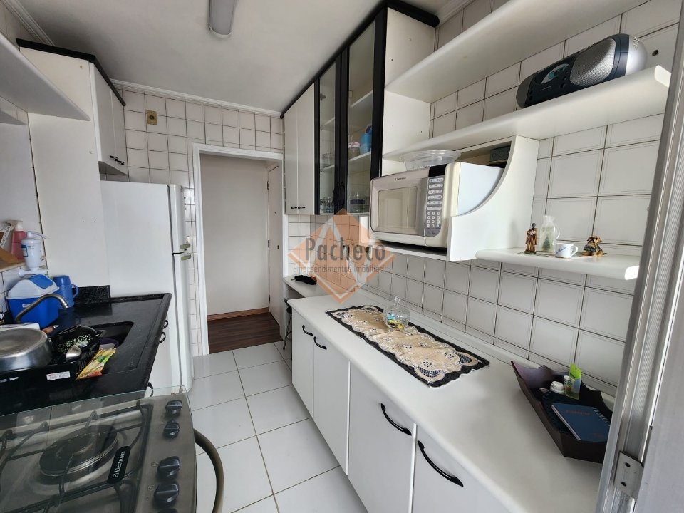 Apartamento à venda com 2 quartos, 60m² - Foto 8