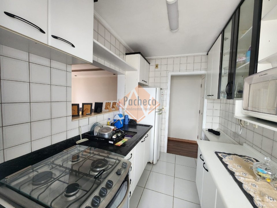 Apartamento à venda com 2 quartos, 60m² - Foto 9