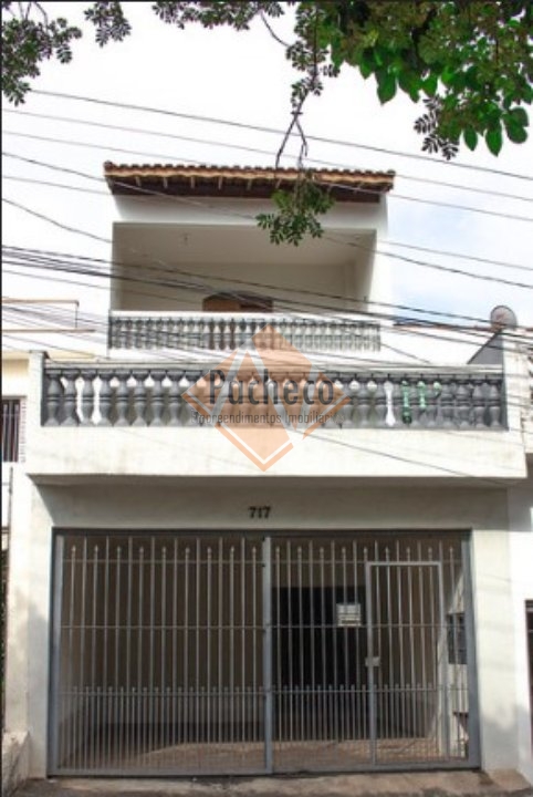 Sobrado à venda com 3 quartos, 230m² - Foto 1