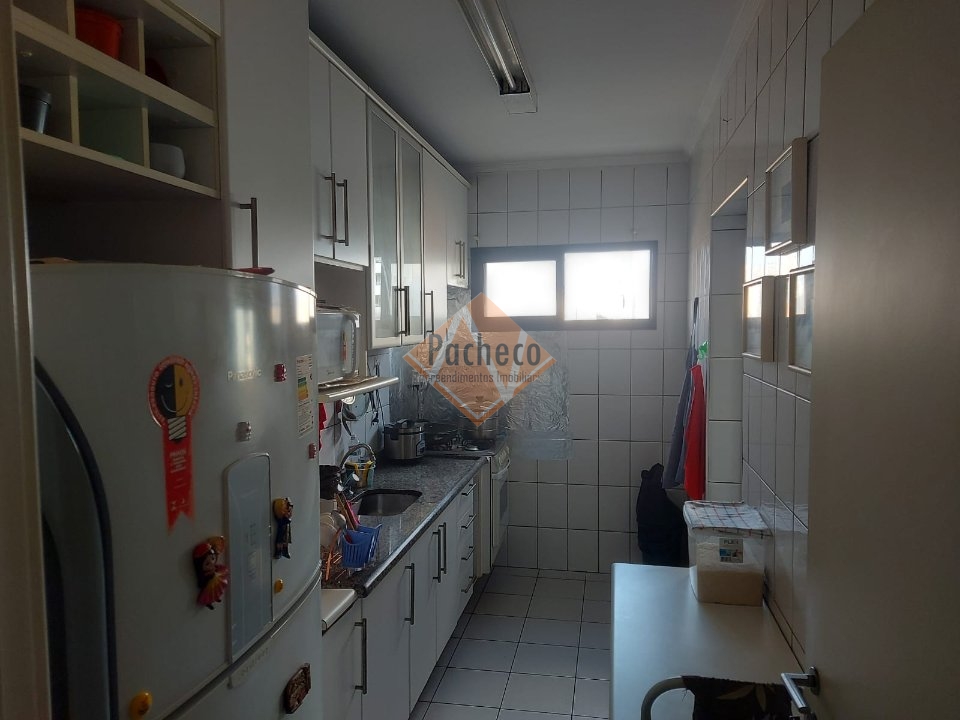 Apartamento à venda com 2 quartos, 63m² - Foto 9