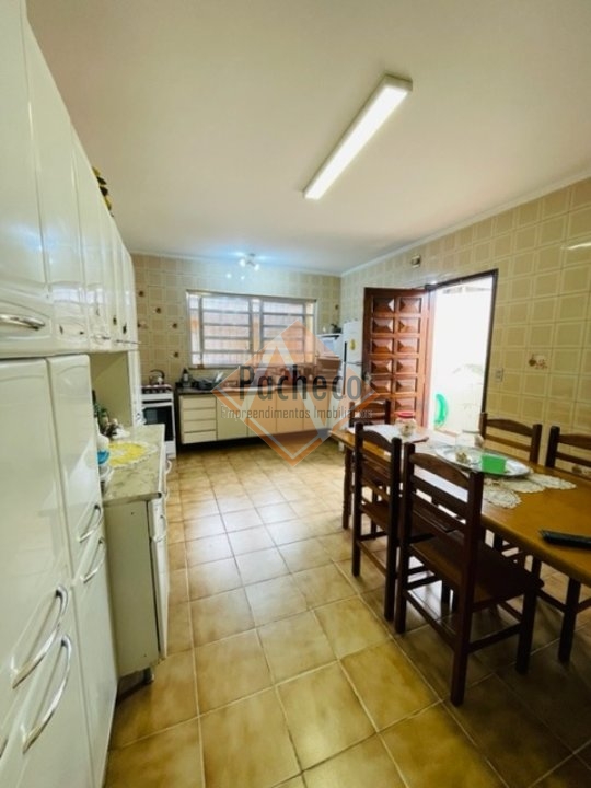 Casa à venda com 3 quartos, 180m² - Foto 12