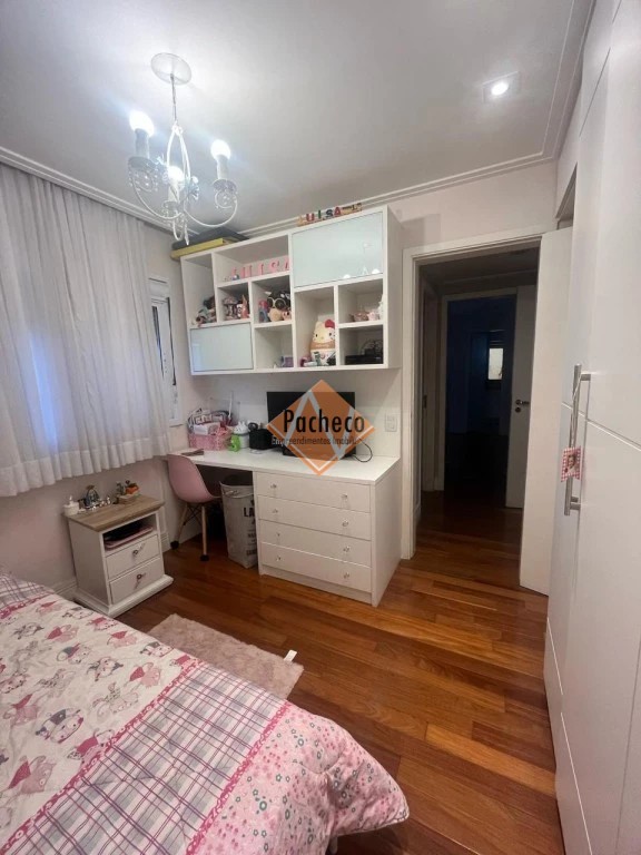 Apartamento à venda com 4 quartos, 146m² - Foto 17