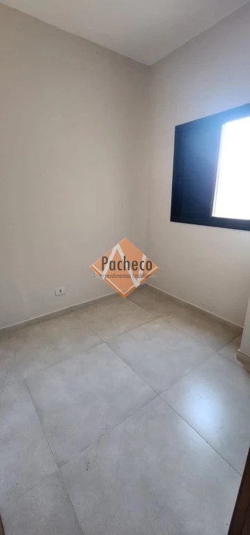 Apartamento à venda com 2 quartos, 40m² - Foto 6