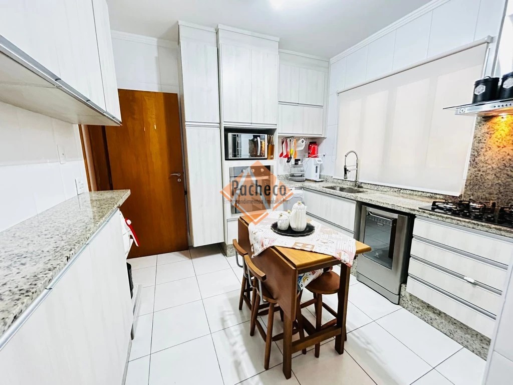 Sobrado, 3 quartos, 350 m² - Foto 11