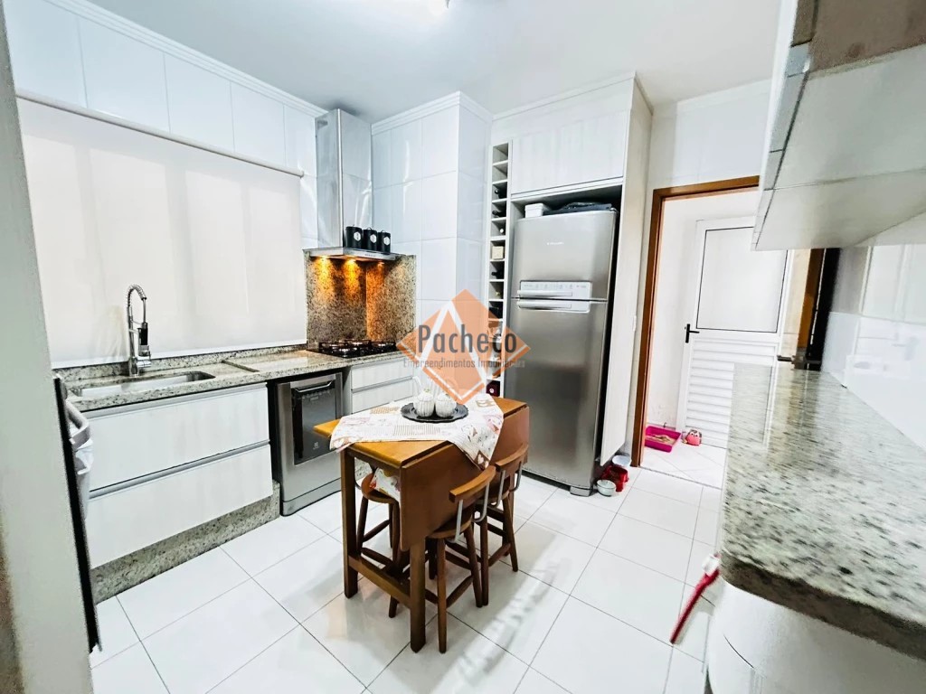 Sobrado, 3 quartos, 350 m² - Foto 12