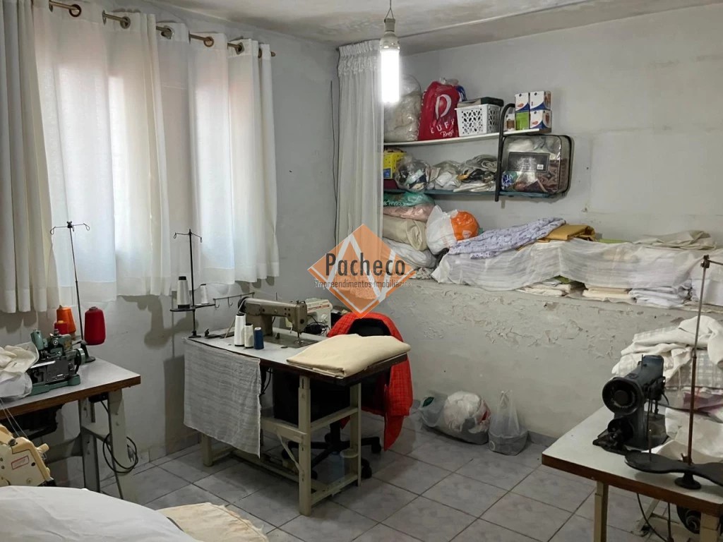 Casa à venda com 3 quartos, 210m² - Foto 24