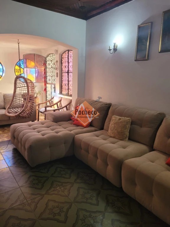 Casa, 5 quartos, 270 m² - Foto 1