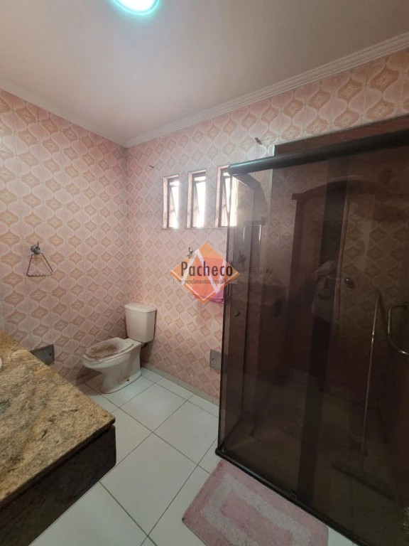 Casa, 5 quartos, 270 m² - Foto 9