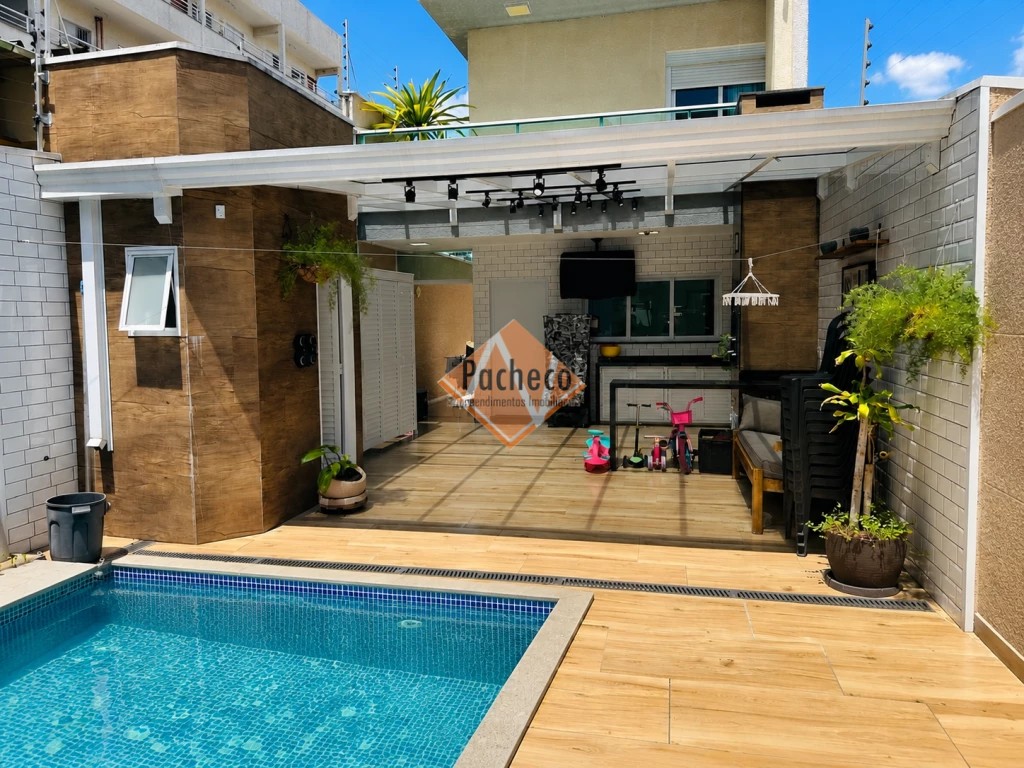 Sobrado, 4 quartos, 236 m² - Foto 1