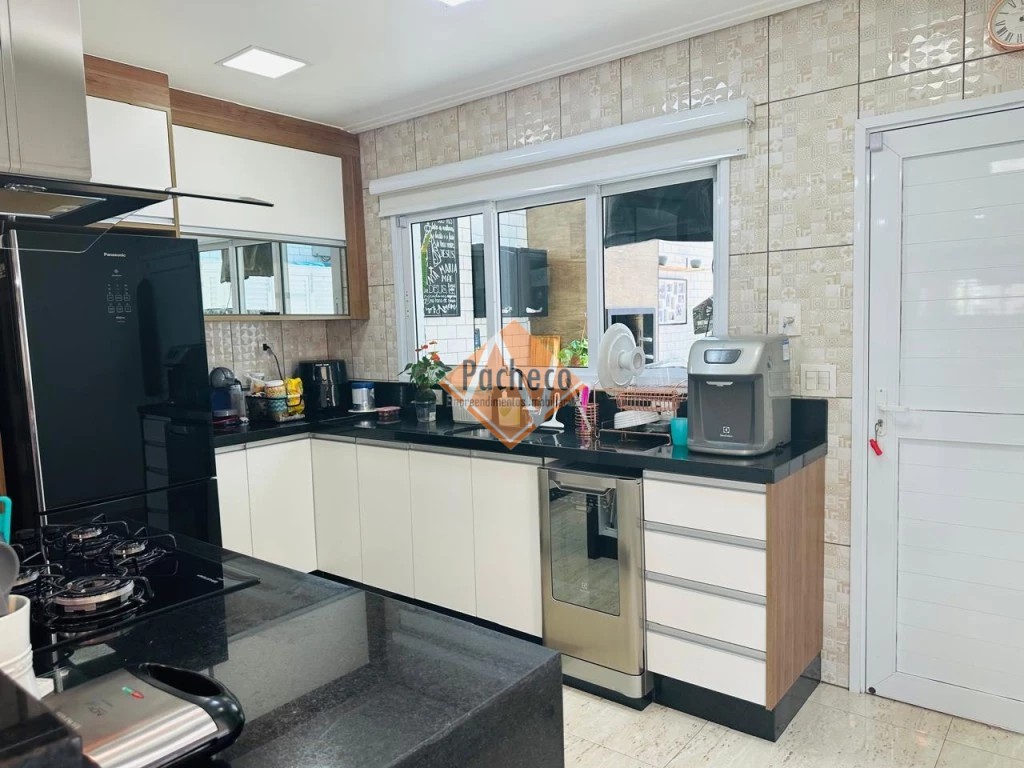 Sobrado, 4 quartos, 236 m² - Foto 15