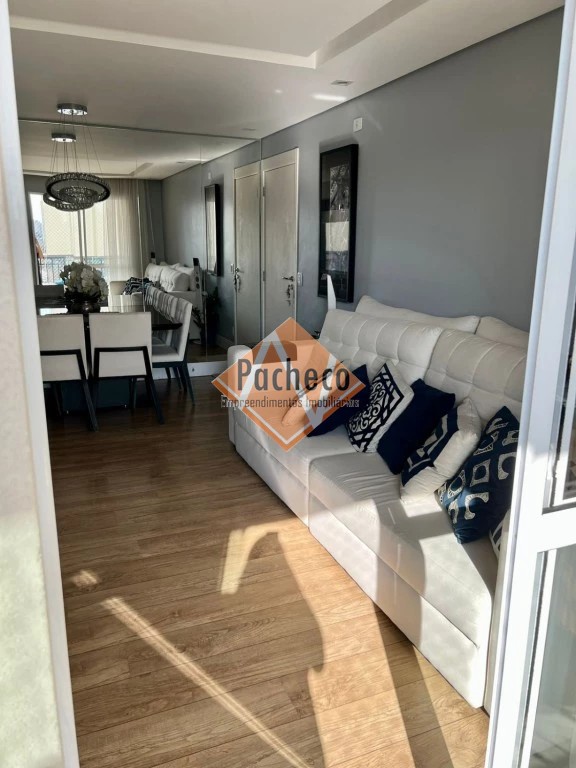 Apartamento à venda com 2 quartos, 68m² - Foto 4