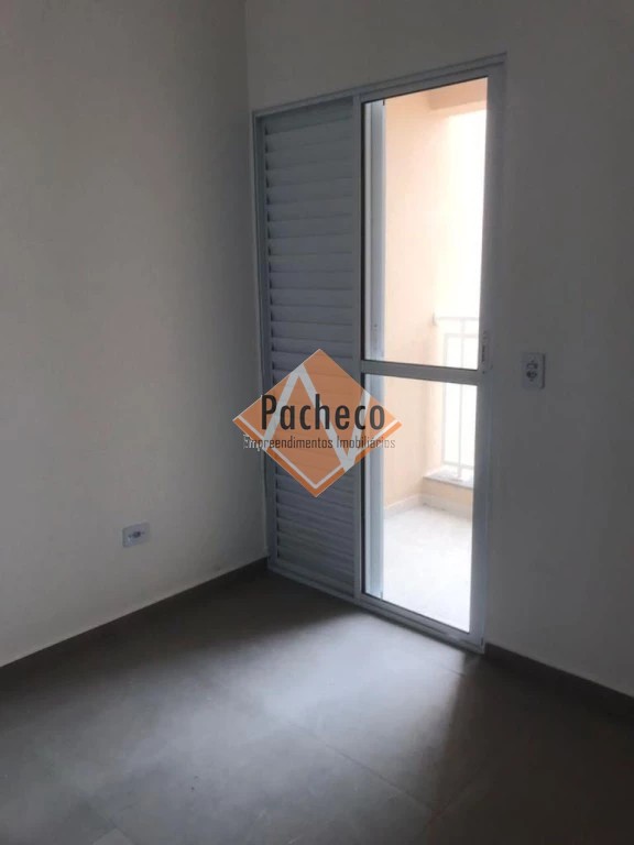 Apartamento à venda com 2 quartos, 41m² - Foto 2