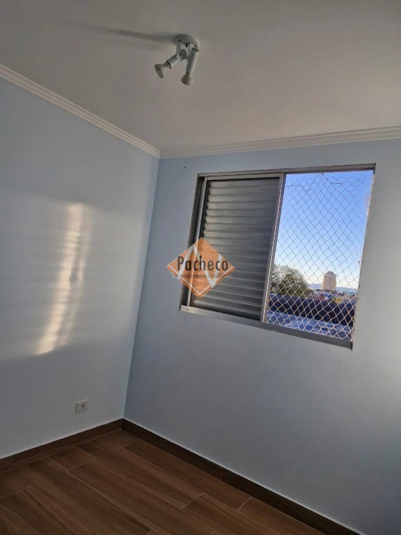 Apartamento para alugar com 2 quartos, 50m² - Foto 8