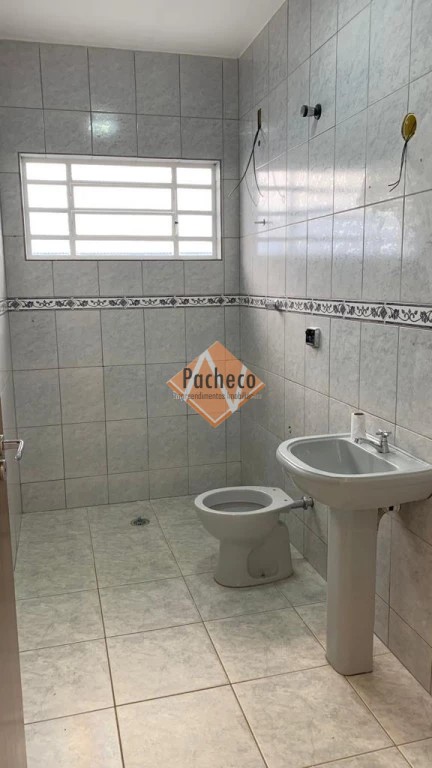 Casa à venda e aluguel com 3 quartos, 111m² - Foto 9