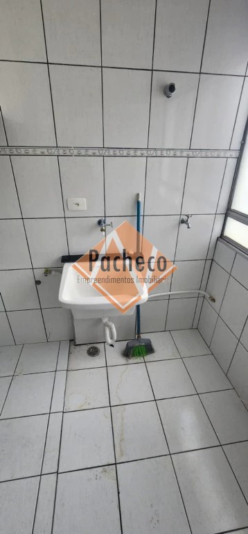 Apartamento para alugar com 2 quartos, 55m² - Foto 6