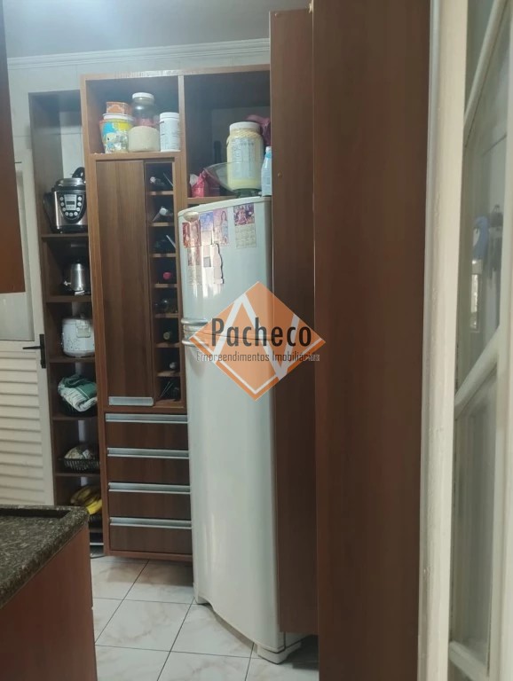 Apartamento à venda com 2 quartos, 72m² - Foto 9