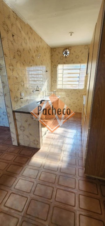Casa à venda com 5 quartos, 146m² - Foto 13