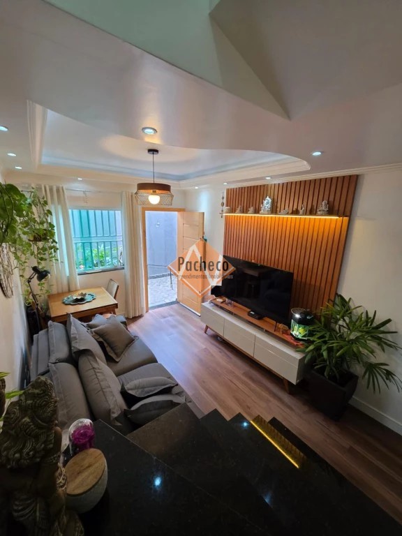 Casa de Condomínio à venda com 2 quartos, 61m² - Foto 1