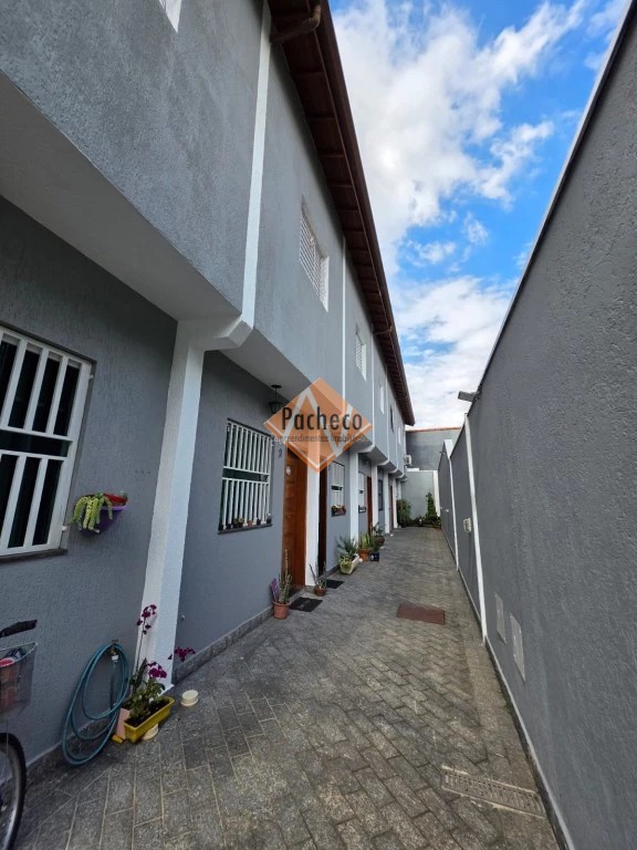 Casa de Condomínio à venda com 2 quartos, 61m² - Foto 25