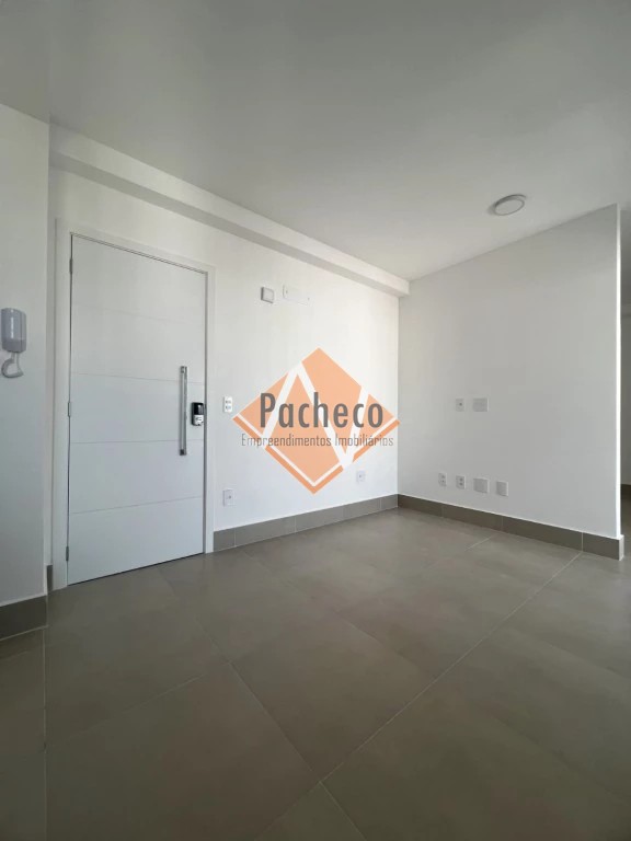 Apartamento à venda com 1 quarto, 36m² - Foto 2