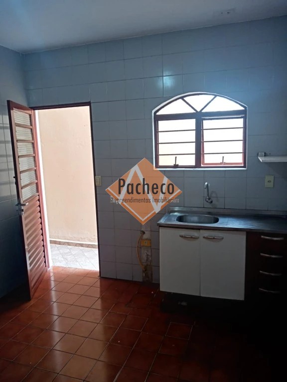 Casa à venda com 2 quartos, 100m² - Foto 9