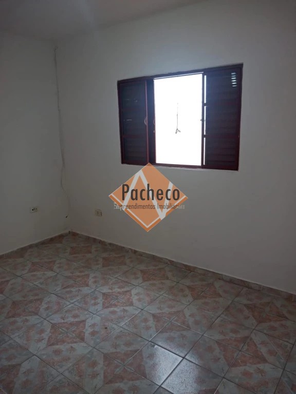 Casa à venda com 2 quartos, 100m² - Foto 17