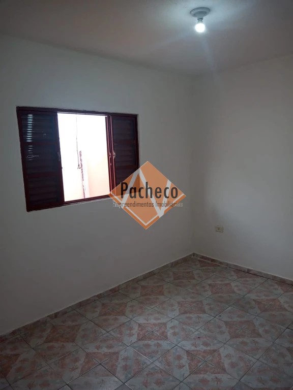 Casa à venda com 2 quartos, 100m² - Foto 18