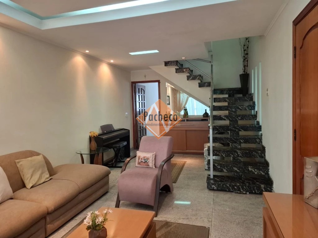 Sobrado, 3 quartos, 216 m² - Foto 2