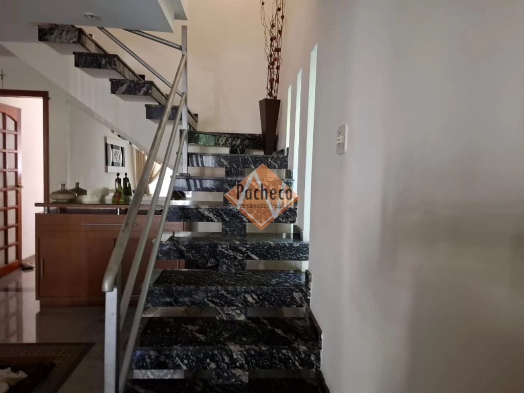 Sobrado, 3 quartos, 216 m² - Foto 4