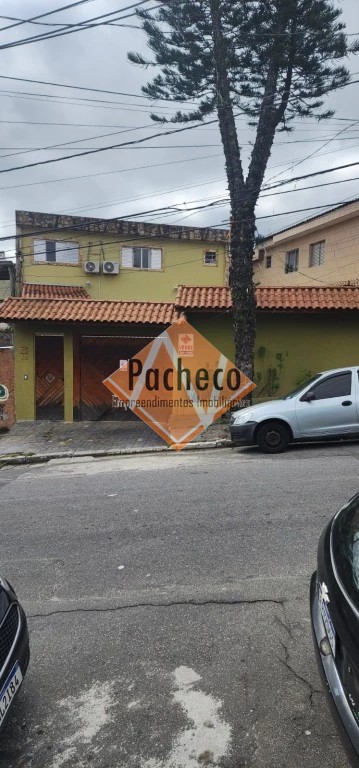 Sobrado à venda com 3 quartos, 220m² - Foto 2