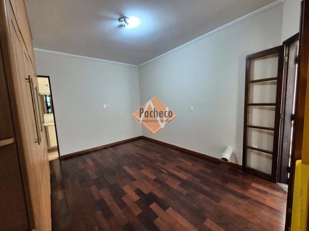 Sobrado, 3 quartos, 303 m² - Foto 13