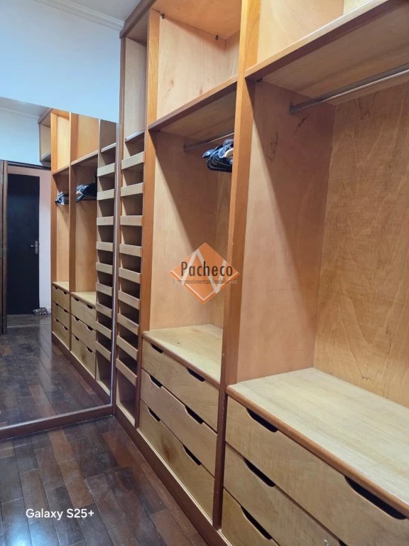 Sobrado, 3 quartos, 303 m² - Foto 15
