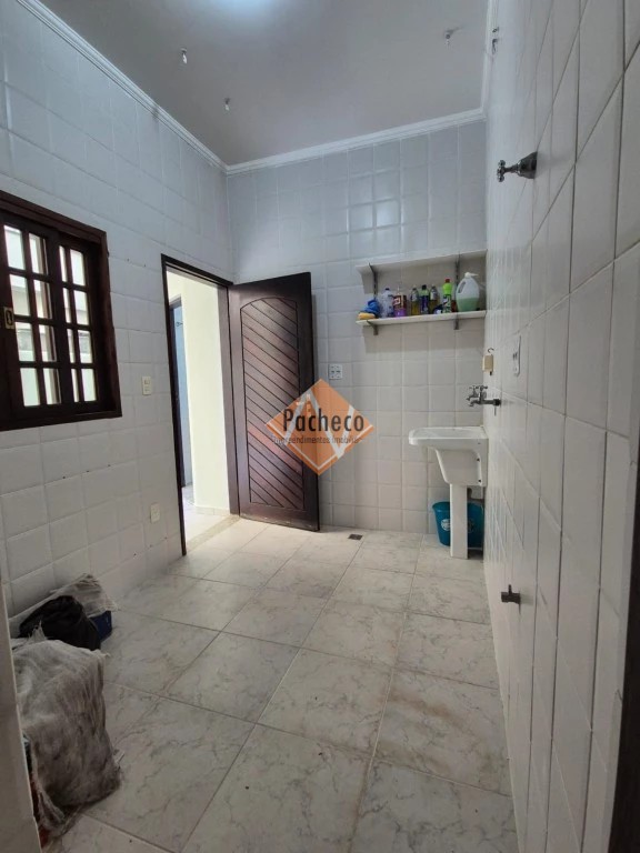 Sobrado, 3 quartos, 303 m² - Foto 21